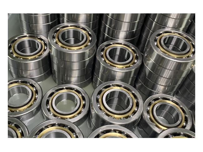 電機(jī)軸承使用密封的還是開式的好？應(yīng)該怎么選擇？